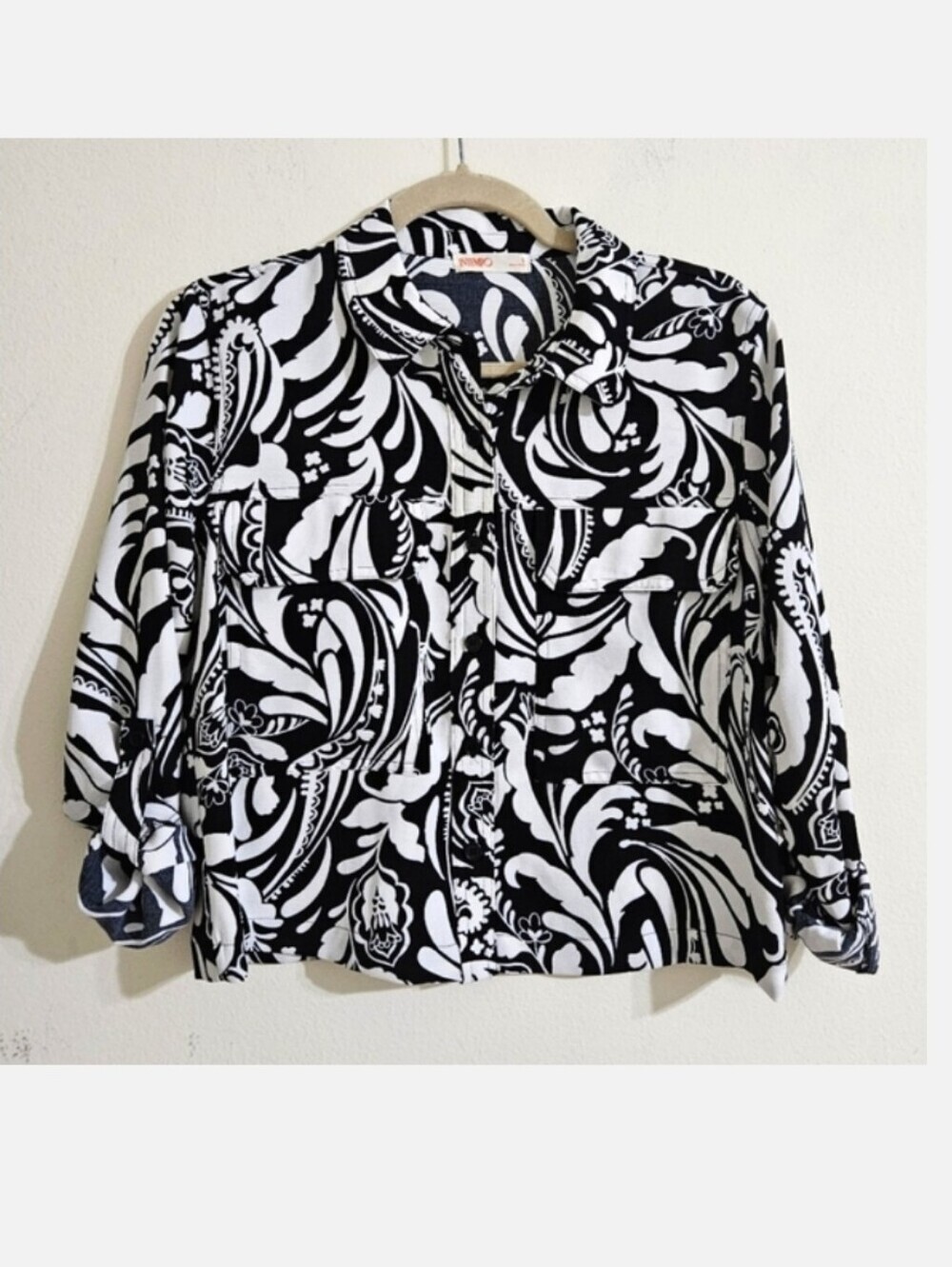 Intempo Cropped Button Front Top